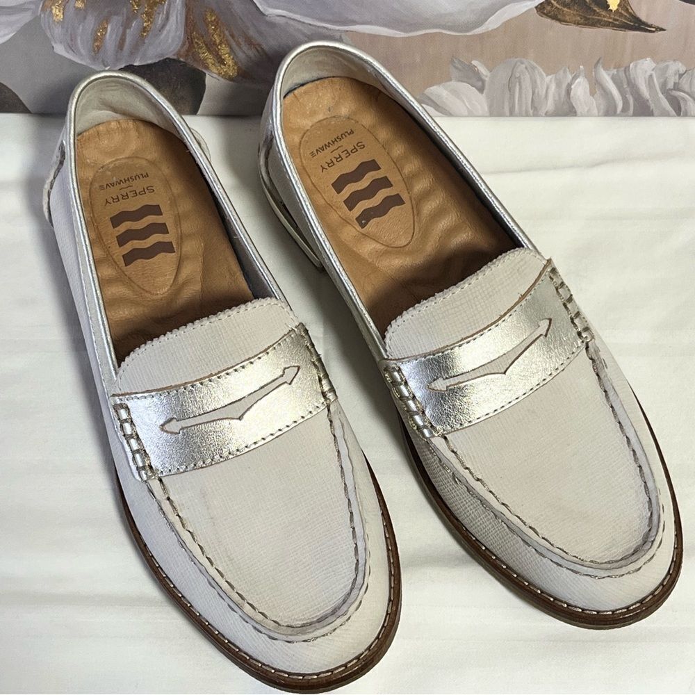 Sperry Women’s Off-White Penny Loafers - Picture 4 of 12